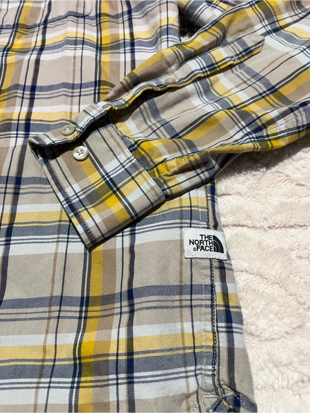 The North Face Men’s Plaid Gray/ Yellow Button Down Shirt Size M